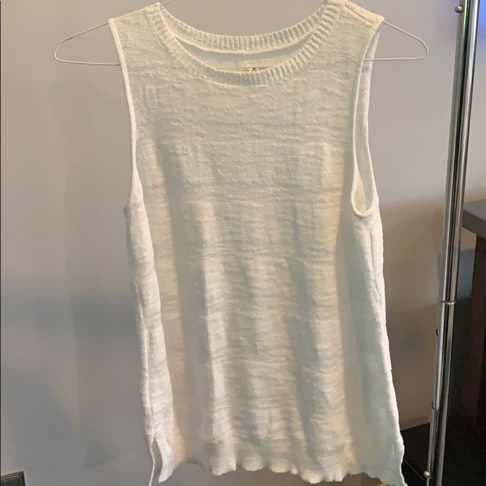 Lou and Grey white sleeveless sweater